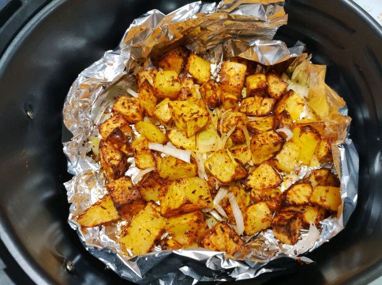 Using Aluminum Foil in an Air Fryer: How-To Guide
